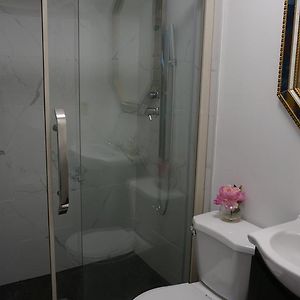Superior One-Bedroom Suite External Private Bathroom
